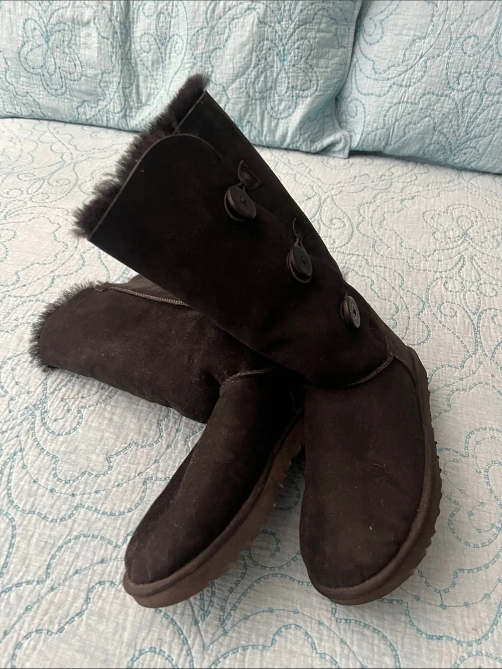 UGG comfortable women